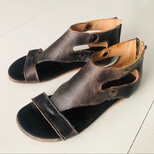 Bed Stu Soto size 7/37 Rustic Black